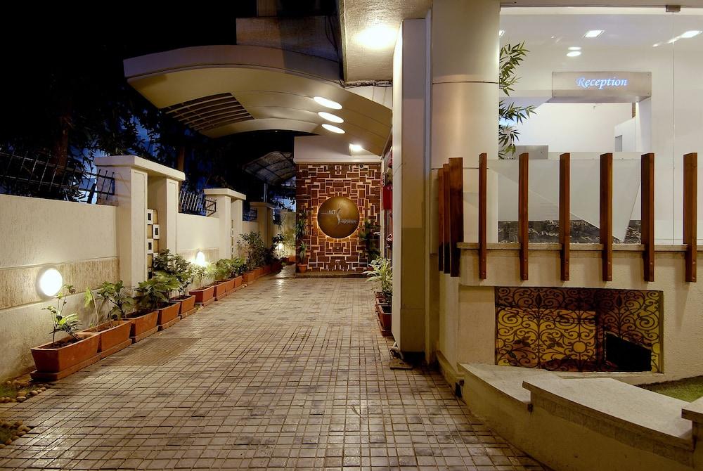 Hotel Planet Residency Mumbai Ngoại thất bức ảnh