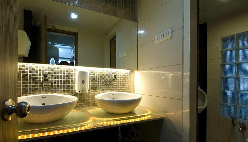 Hotel Planet Residency Mumbai Ngoại thất bức ảnh