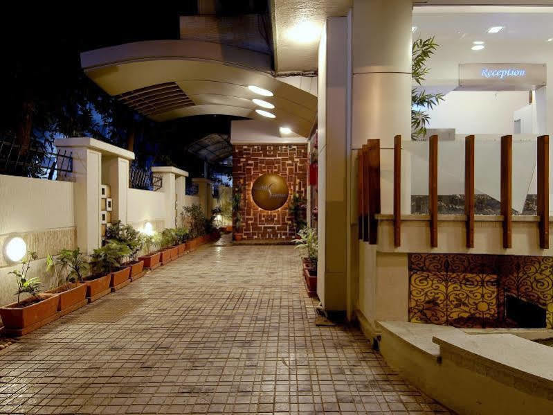 Hotel Planet Residency Mumbai Ngoại thất bức ảnh